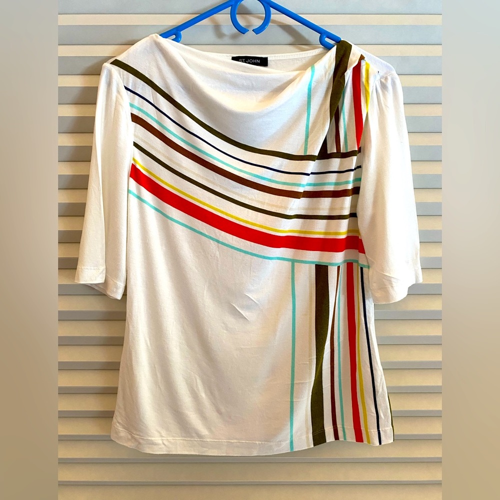 St. John soft pullover shirt. 3/4 sleeves